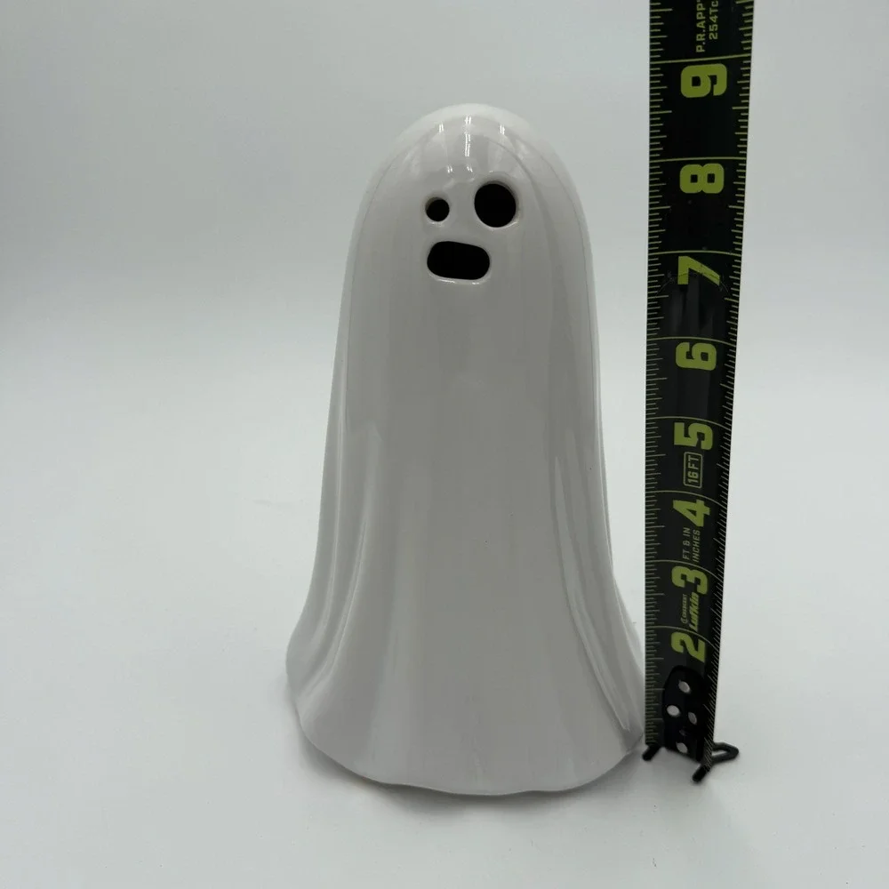 White Ceramic‎ Light Up Ghost Figurine 8.5 Inch Halloween Tabletop Decor EUC